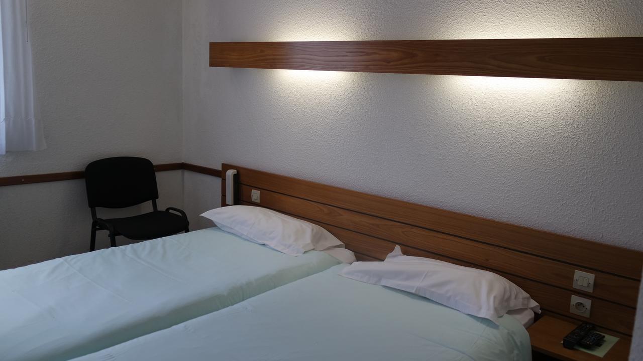 Hotel Le Tulipier Cransac Ngoại thất bức ảnh